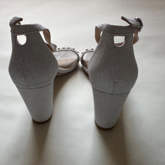 Stuart Weitzman Wedding Rare Nearlynude Demipearl Sandal 80mm 3.2in SZ 8 - Picture 7 of 9